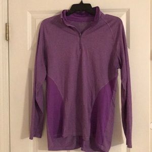 Athletic long sleeve top